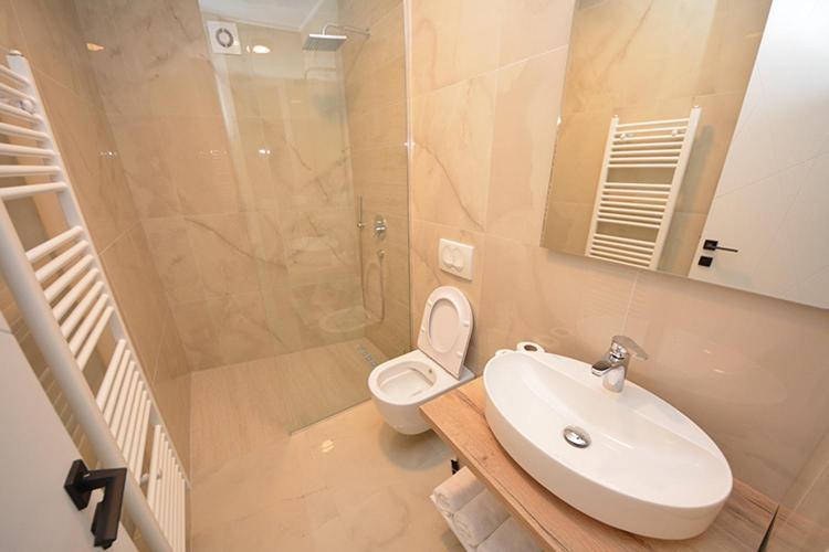 Miss Saray Apartment Sarajevo Bagian luar foto