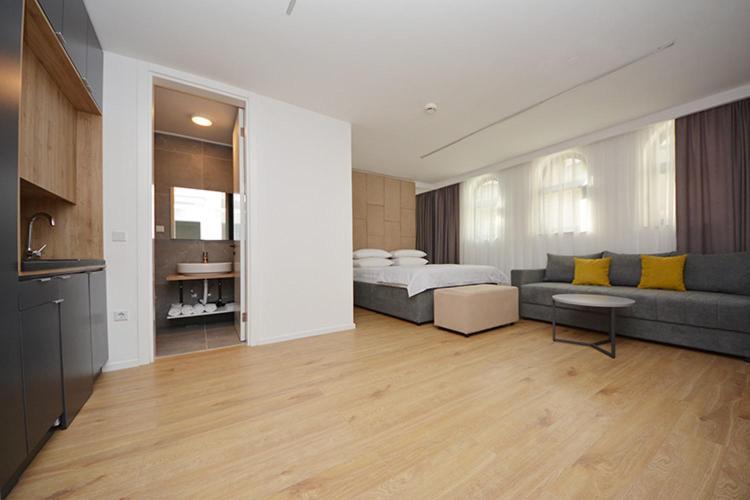 Miss Saray Apartment Sarajevo Bagian luar foto